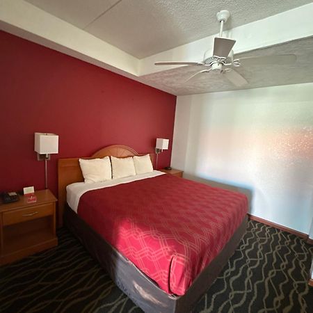 Econolodge Inn & Suites Albany Exterior foto