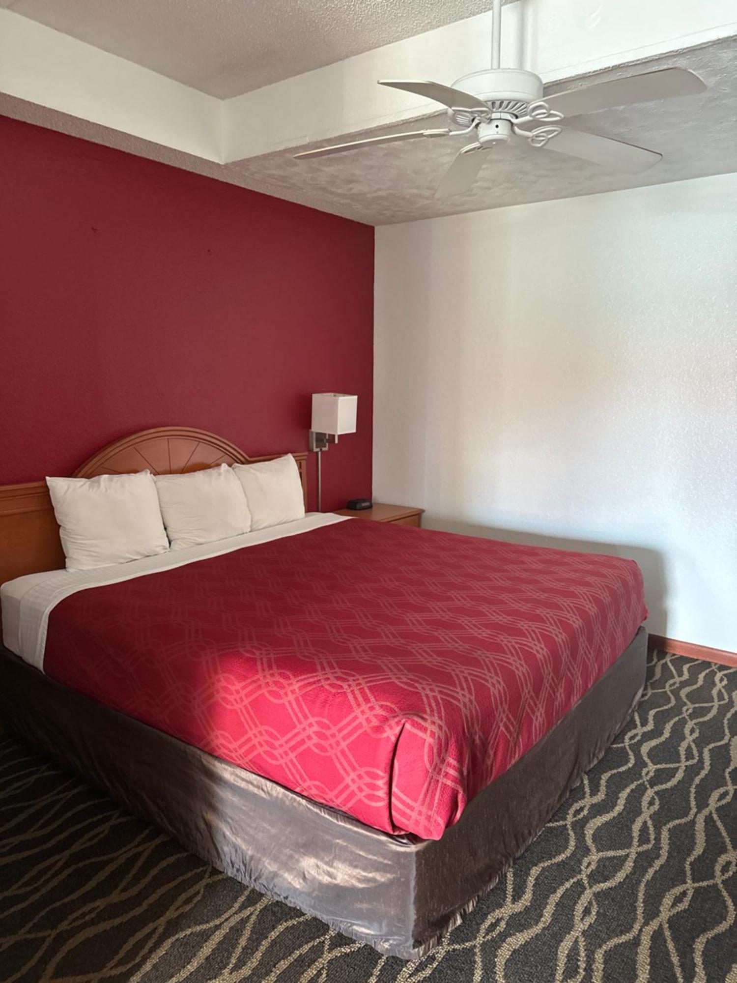 Econolodge Inn & Suites Albany Exterior foto